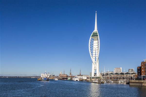 Portsmouth (Cathedral,Gunwharf Quays,Museums)